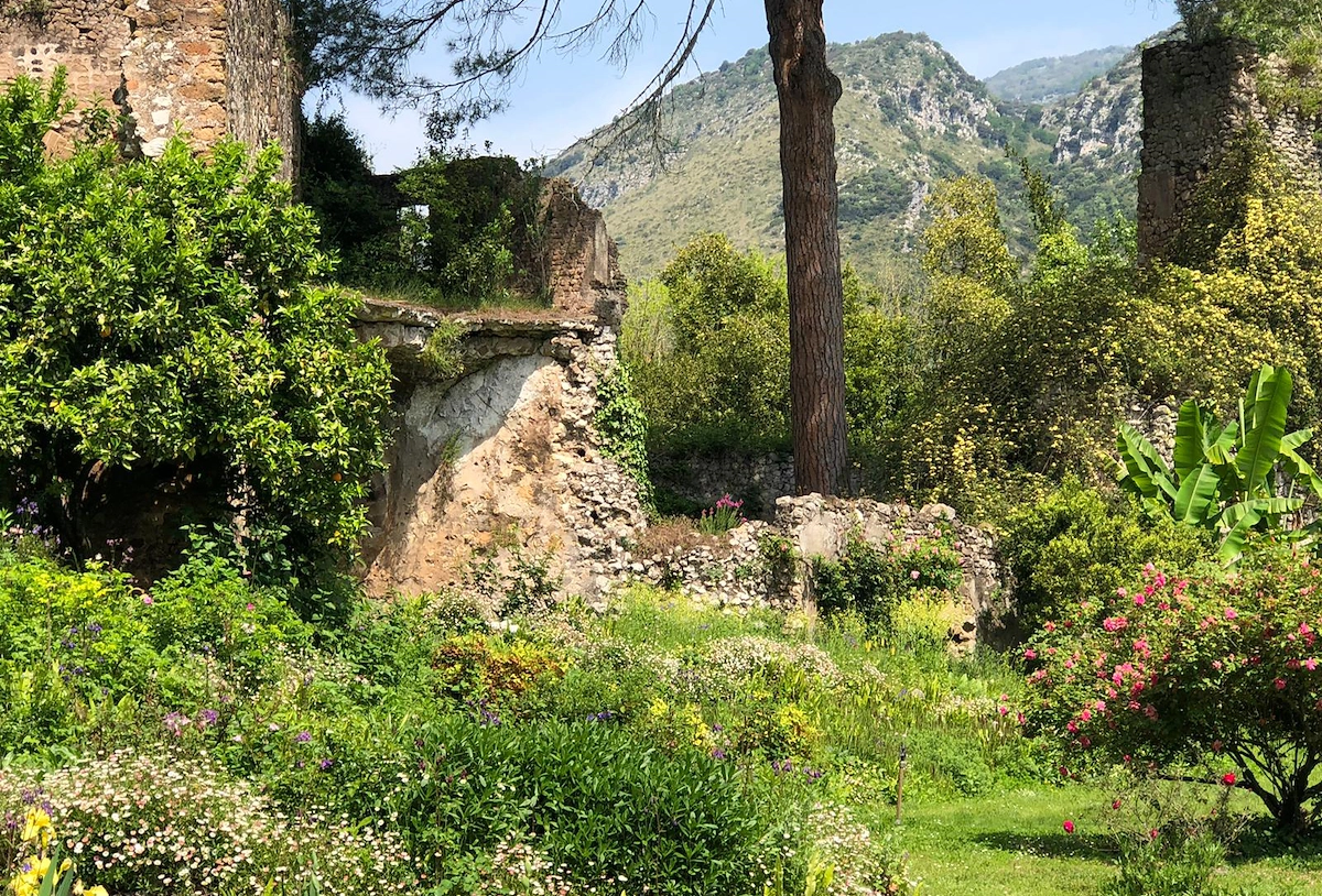 Trädgårdar i och runt Rom . Gardens around and in Rome 30/4 - 4/5 2026